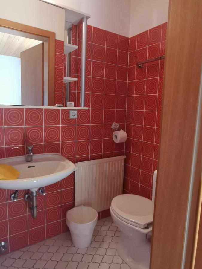 Hotel Garni Austermayer Traunreut Esterno foto